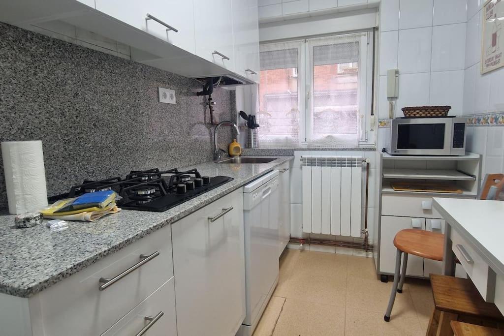 Apartamento En Oviedo 646A ภายนอก รูปภาพ