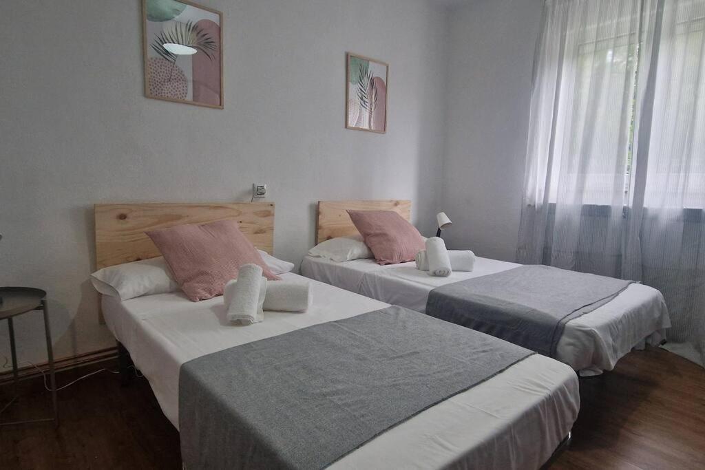 Apartamento En Oviedo 646A ภายนอก รูปภาพ