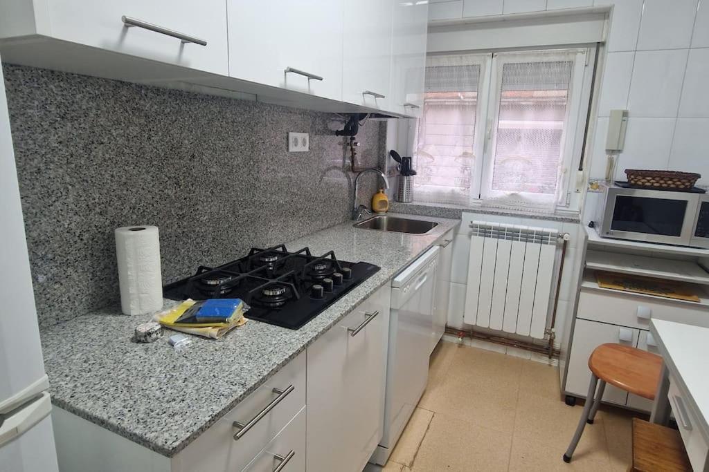Apartamento En Oviedo 646A ภายนอก รูปภาพ